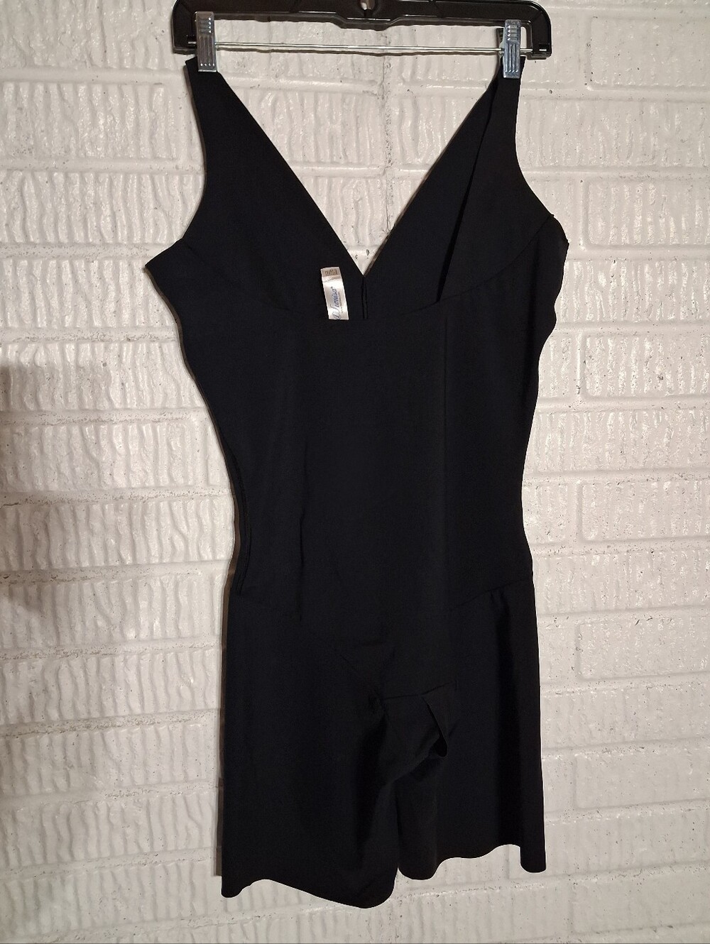 Leonisa Bodyshaper Black Shortstyle Size Large
